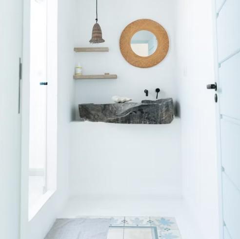 Brand New 1 Bedroom Apartment In First Class Location